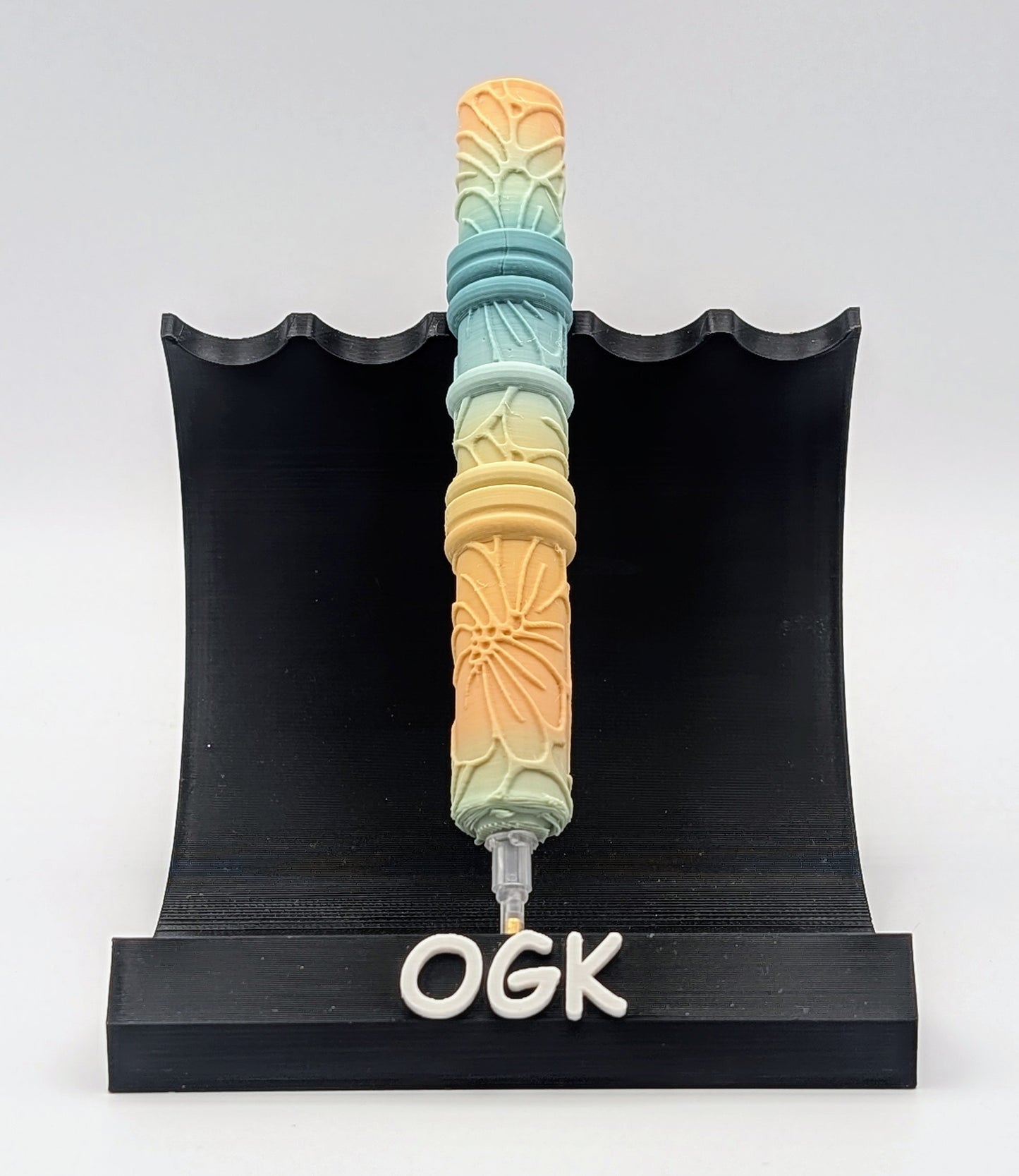 3D Printed Rainbow Flower Pen