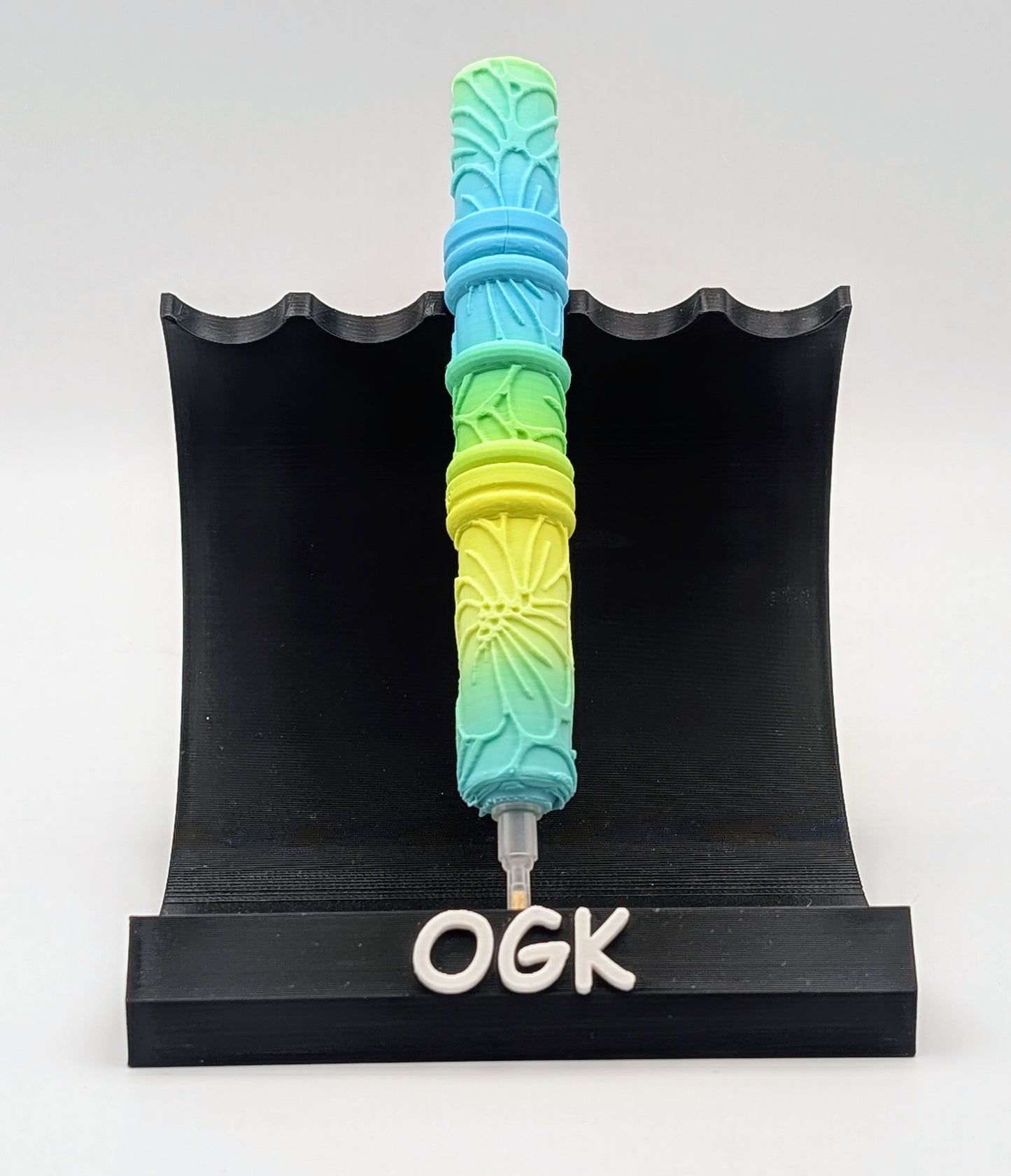 3D Printed Rainbow Flower Pen