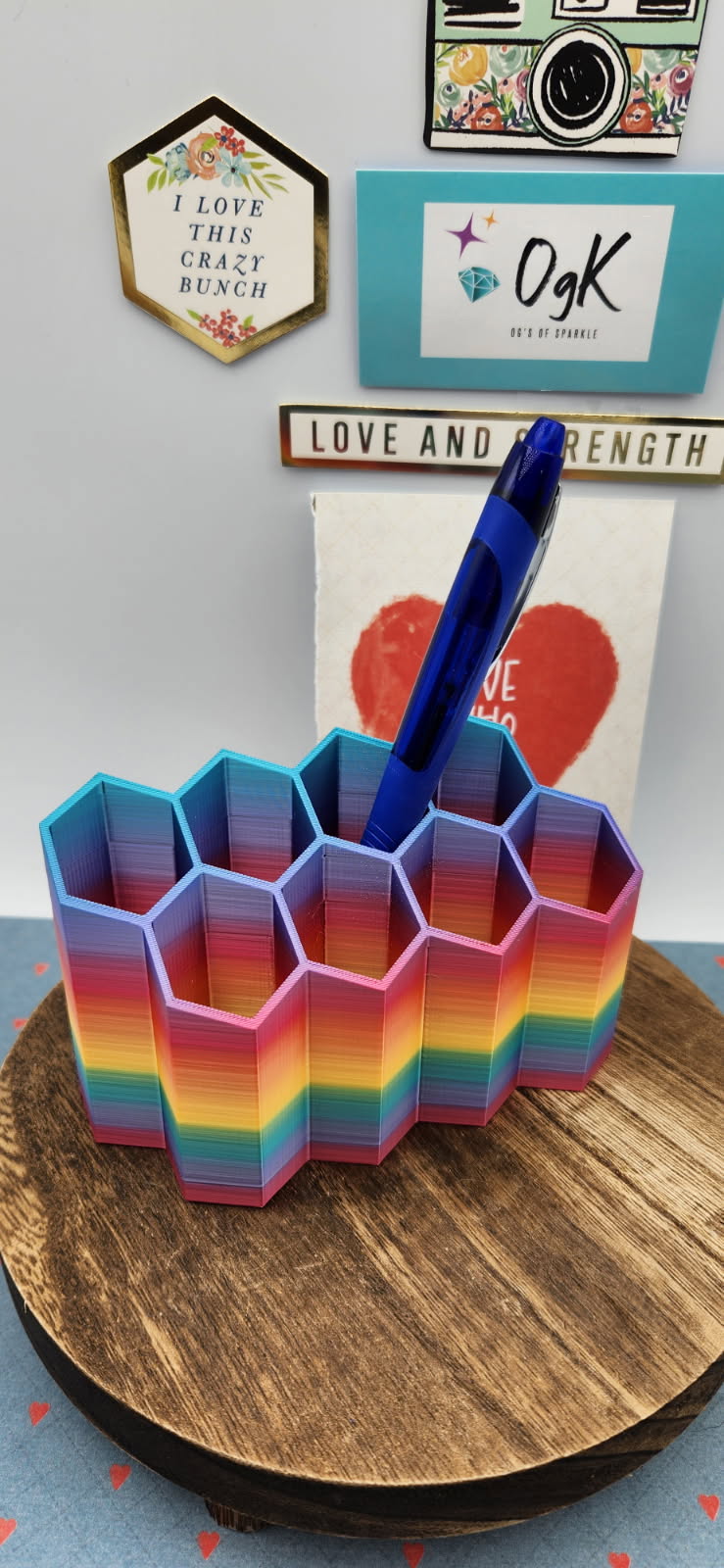 8 Slot Honeycomb Pen Caddy
