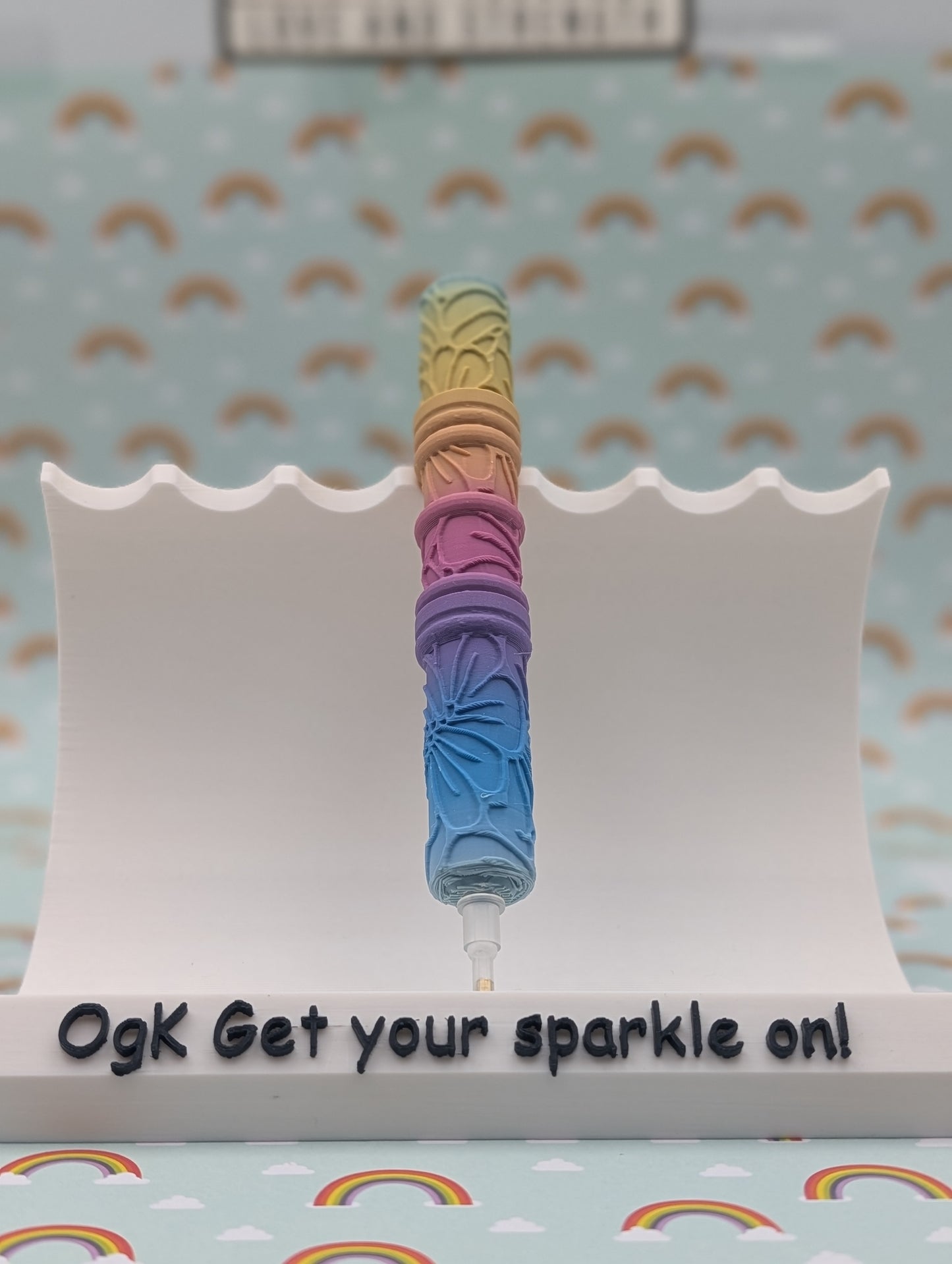 3D Printed Rainbow Flower Pen